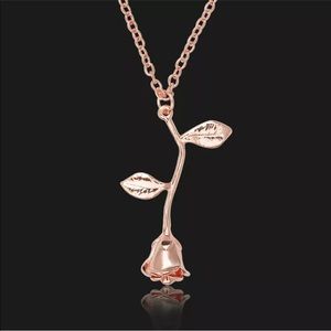 Rose Gold Rose Flower Pendant Woman Necklace